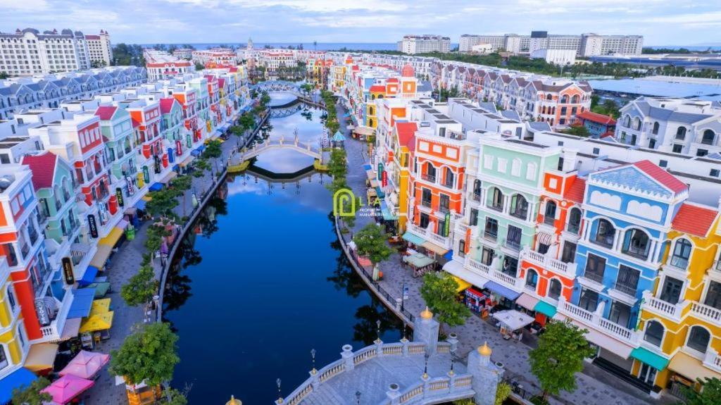 Lia Homestay Grand World Phu Quoc - Sunny Venice Apartment ภายนอก รูปภาพ